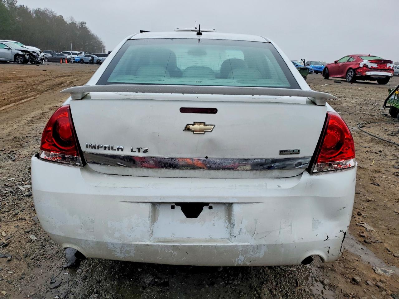 2010 CHEVROLET IMPALA LTZ photo 6