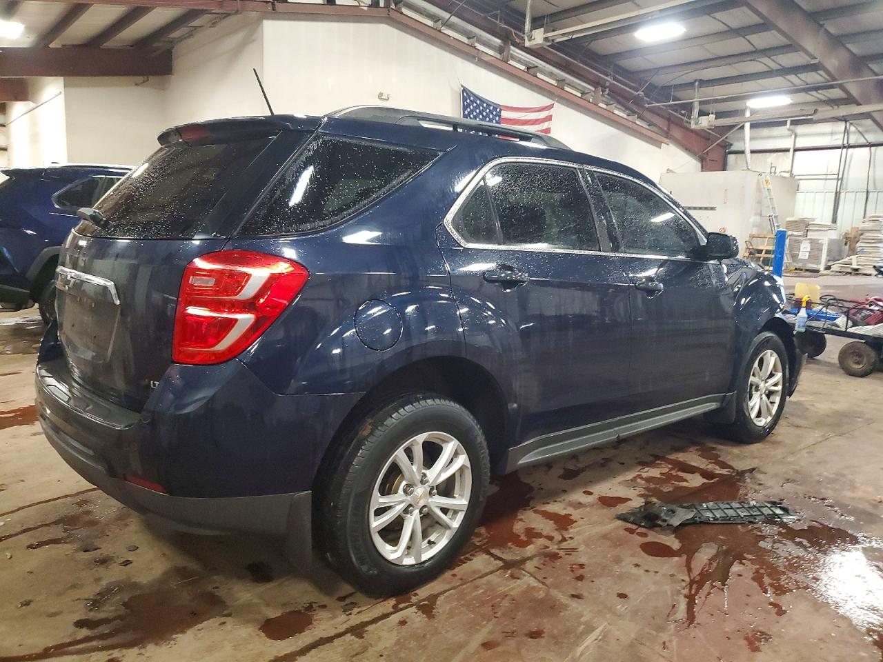2017 CHEVROLET EQUINOX LT photo 3