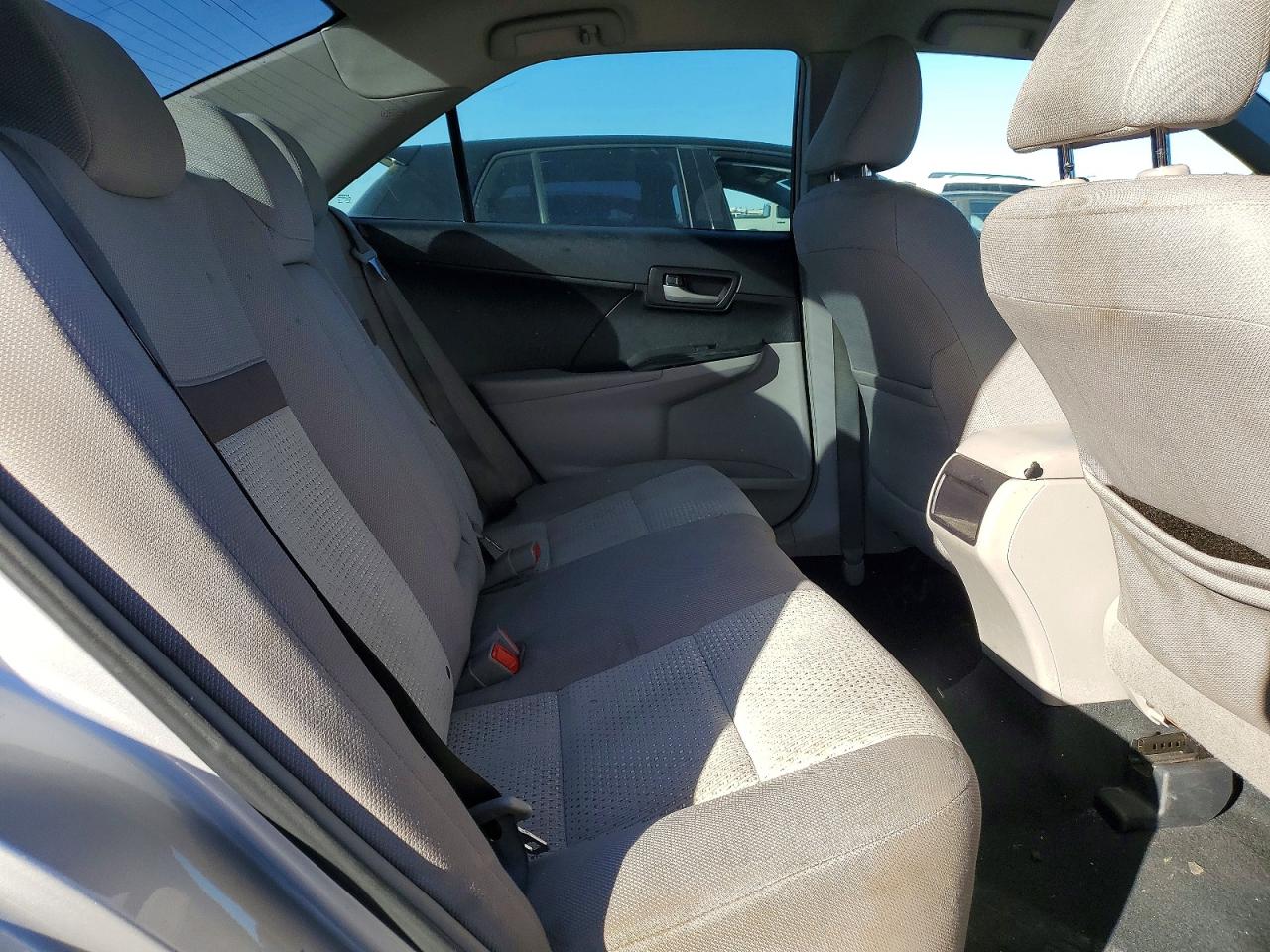 2014 TOYOTA CAMRY L photo 10