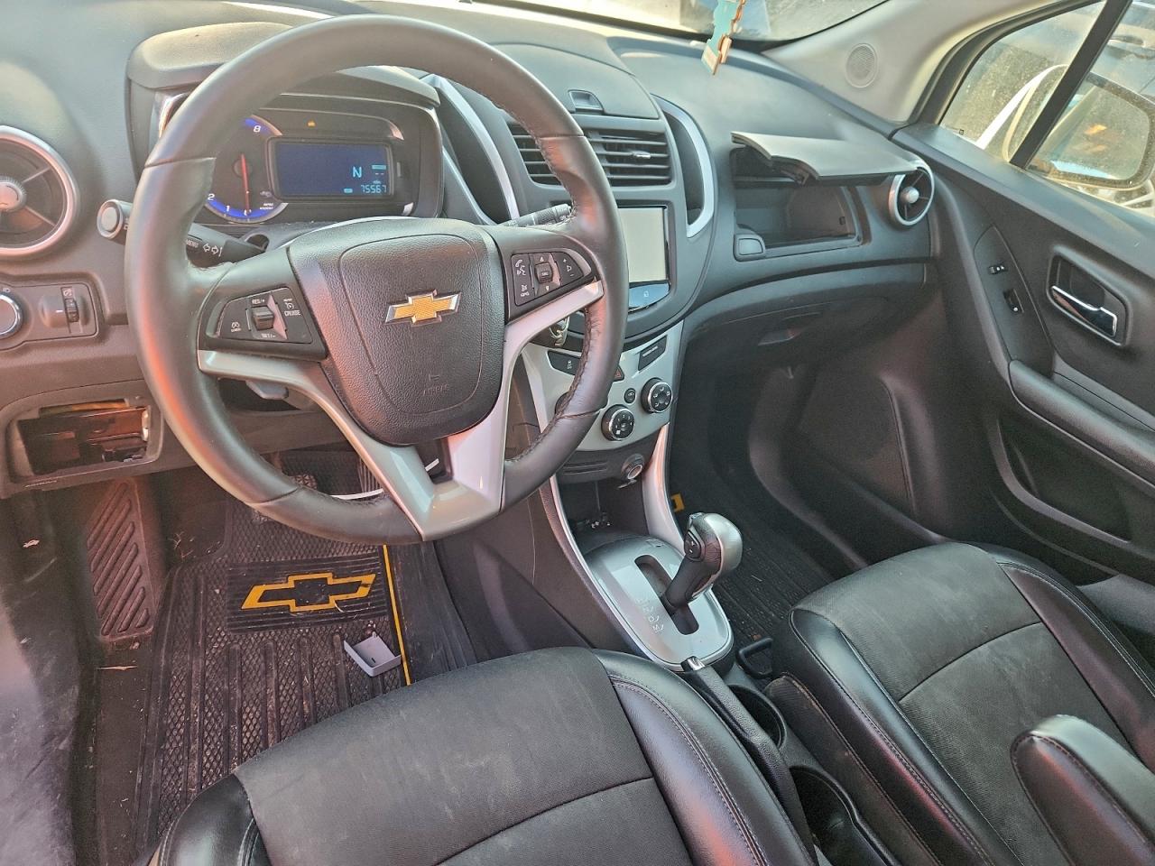 2015 CHEVROLET TRAX 1LT photo 8