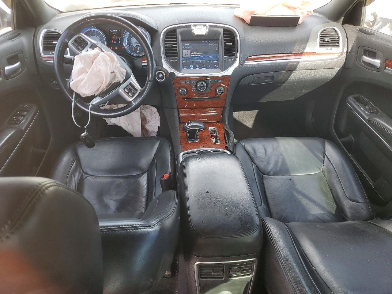 2014 CHRYSLER 300 photo 15