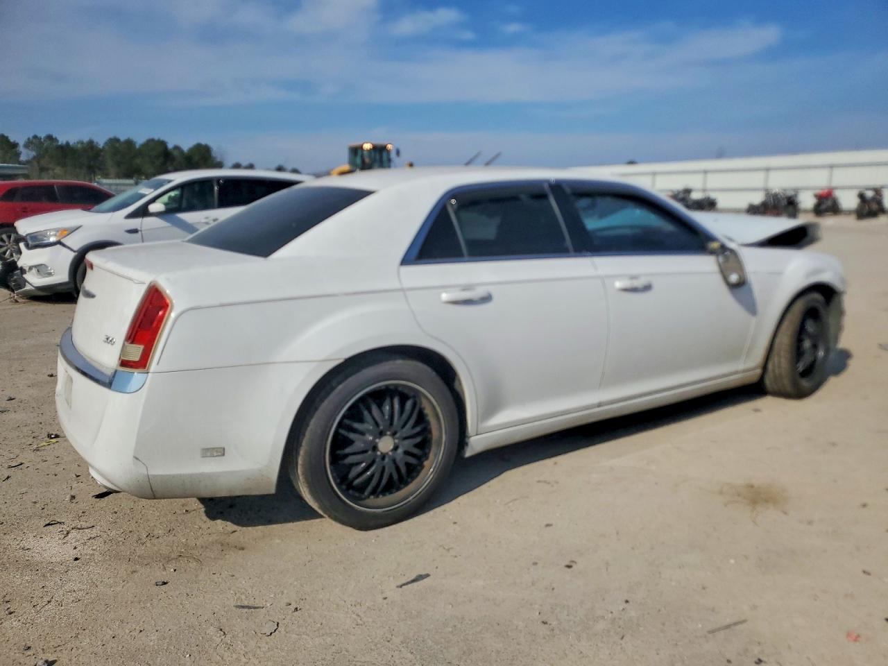 2014 CHRYSLER 300 photo 5