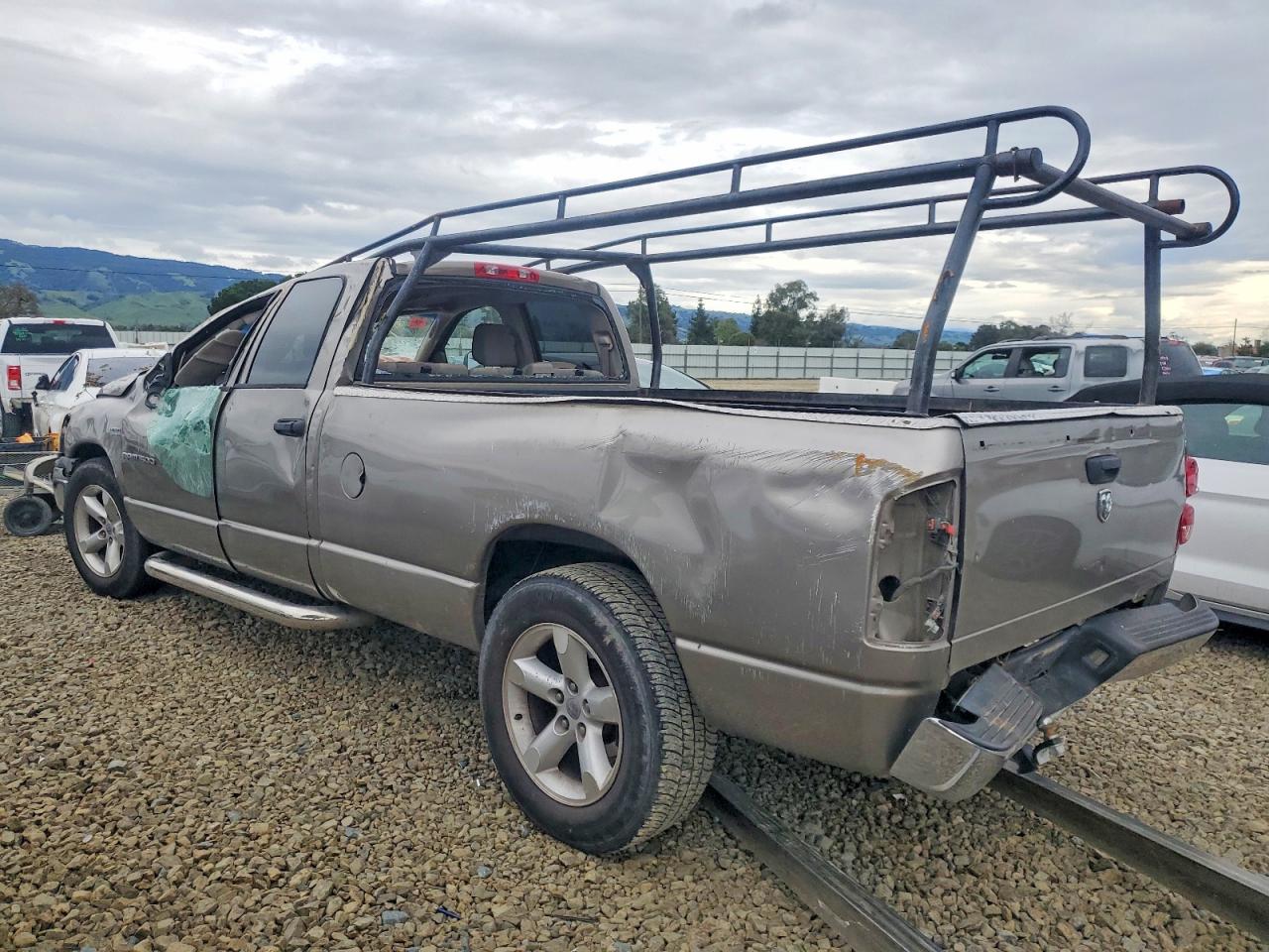 2007 DODGE RAM 1500 ST photo 2