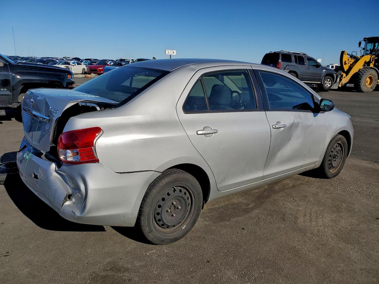 2009 TOYOTA YARIS photo 3