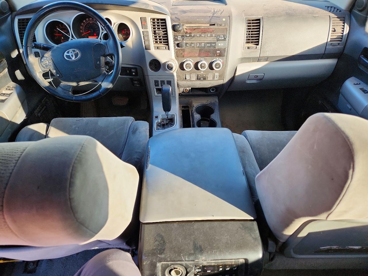 2008 TOYOTA SEQUOIA SR5 photo 8