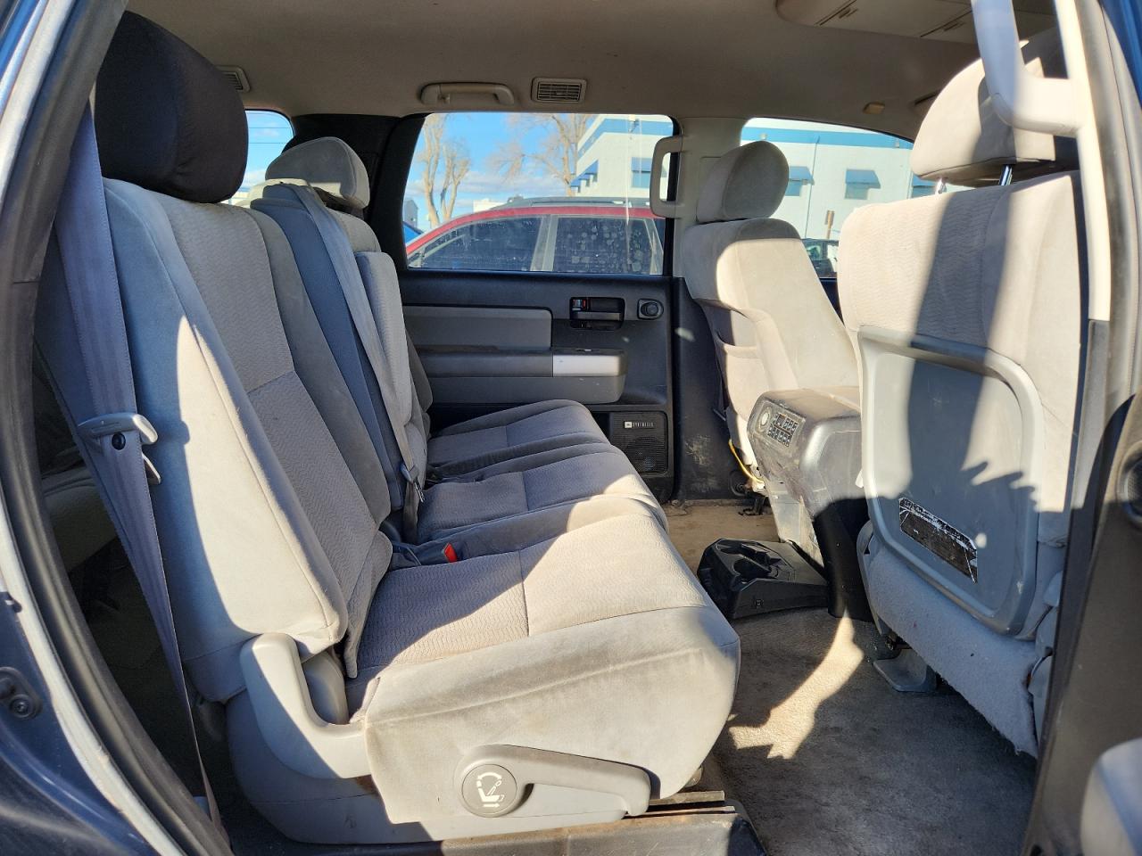 2008 TOYOTA SEQUOIA SR5 photo 11