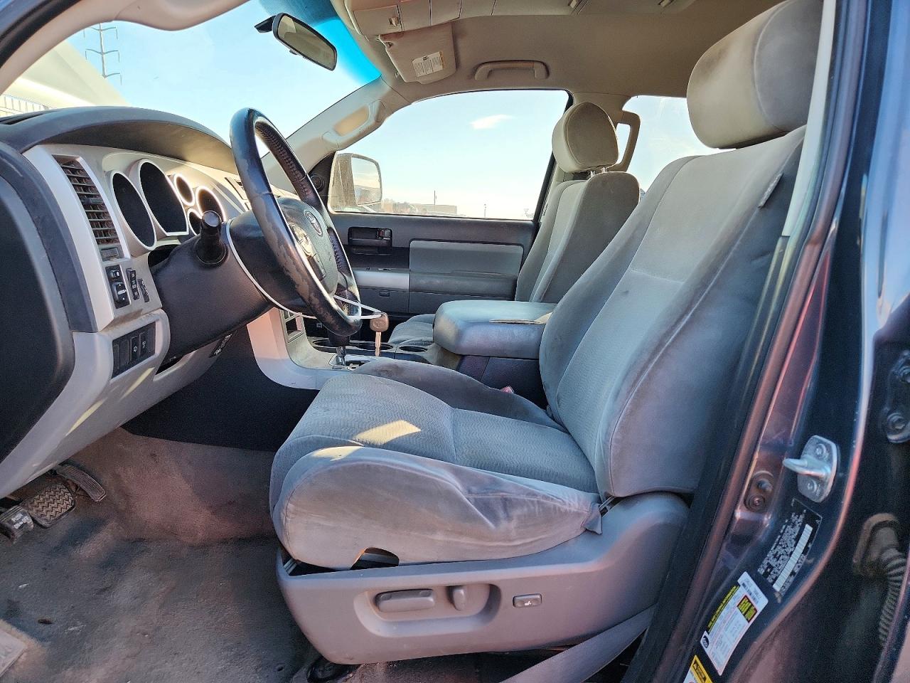 2008 TOYOTA SEQUOIA SR5 photo 7