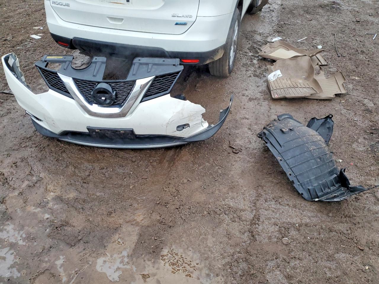 2014 NISSAN ROGUE S photo 12