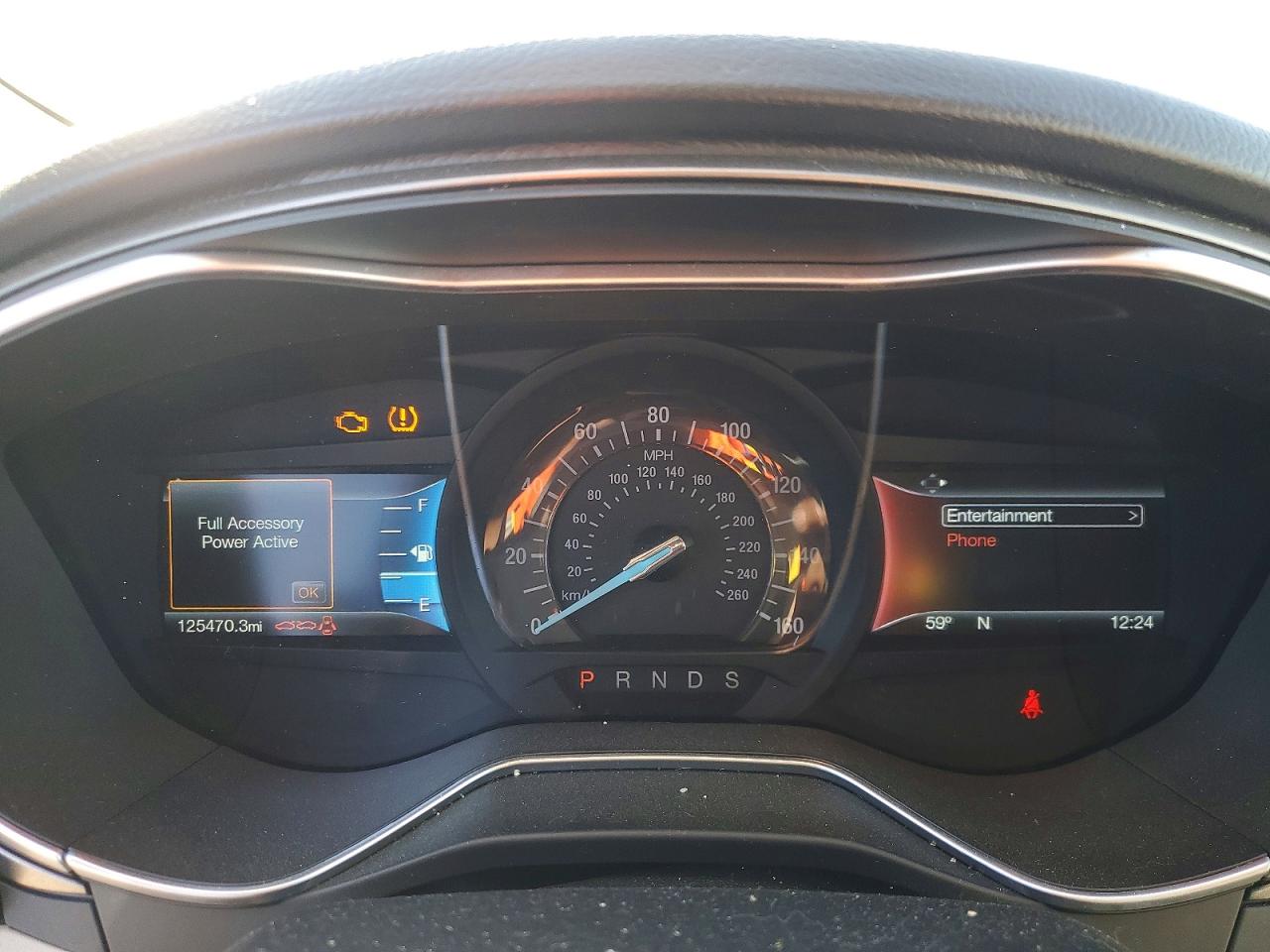 2017 FORD FUSION SE photo 9