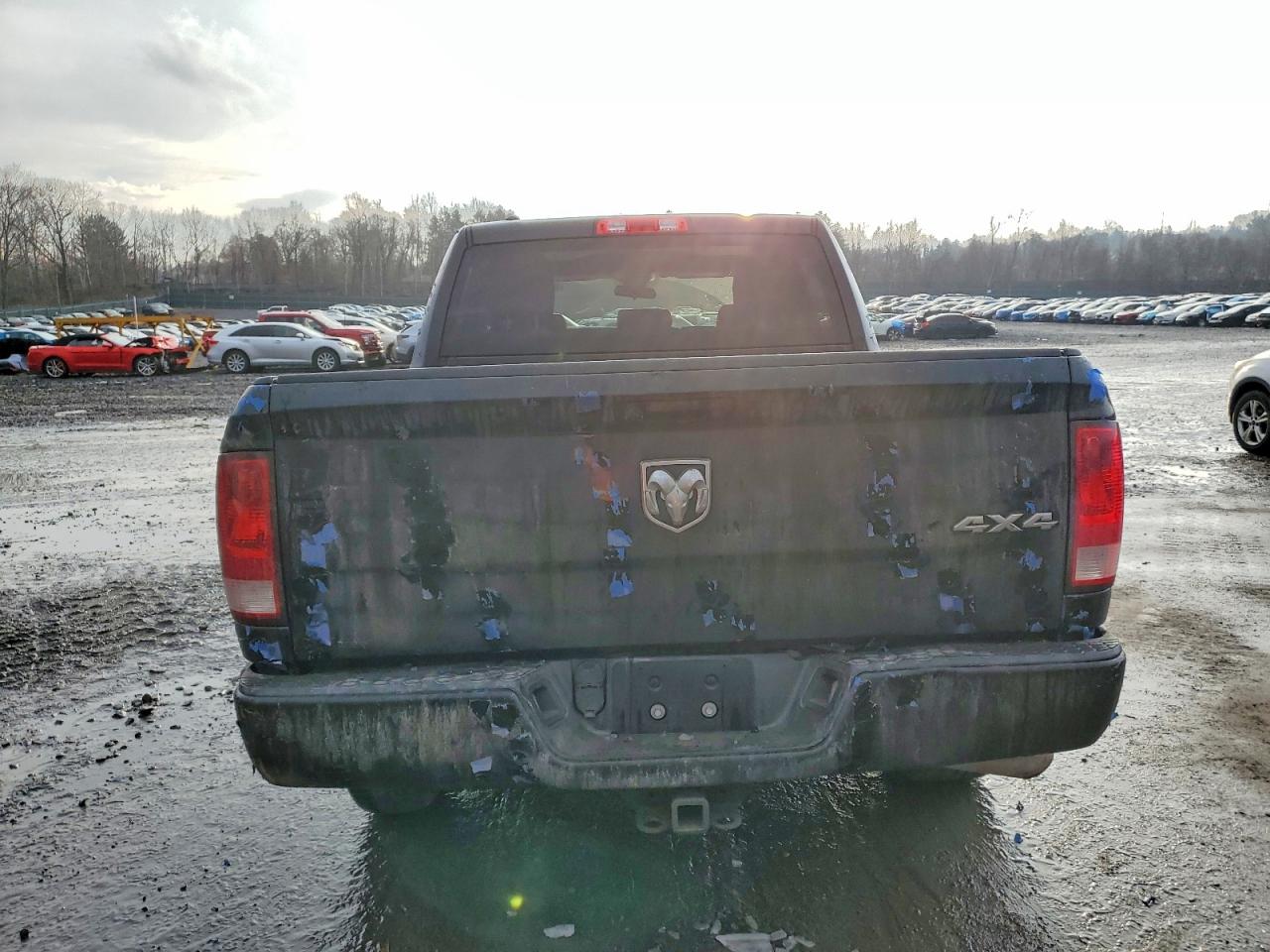 2017 RAM 1500 ST photo 11