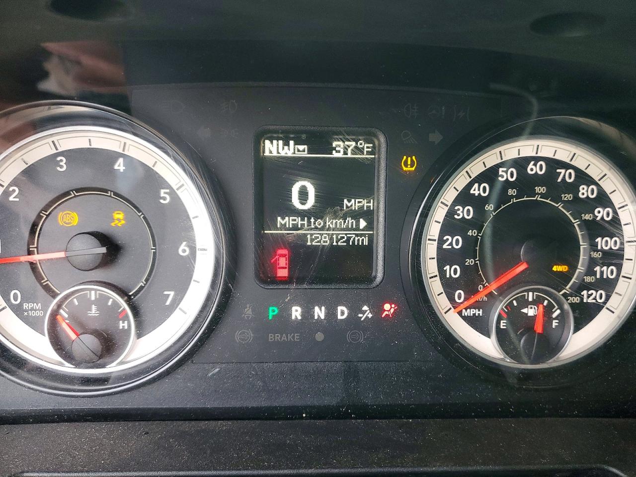 2017 RAM 1500 ST photo 17