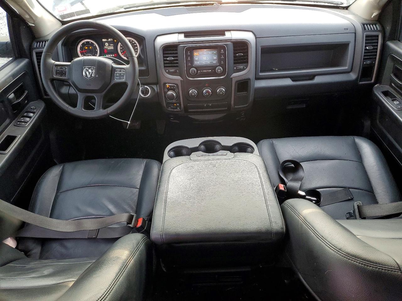 2017 RAM 1500 ST photo 15
