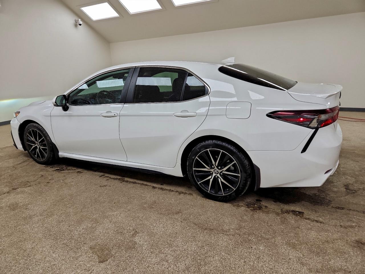 2024 TOYOTA CAMRY SE NIGHT SHADE photo 2