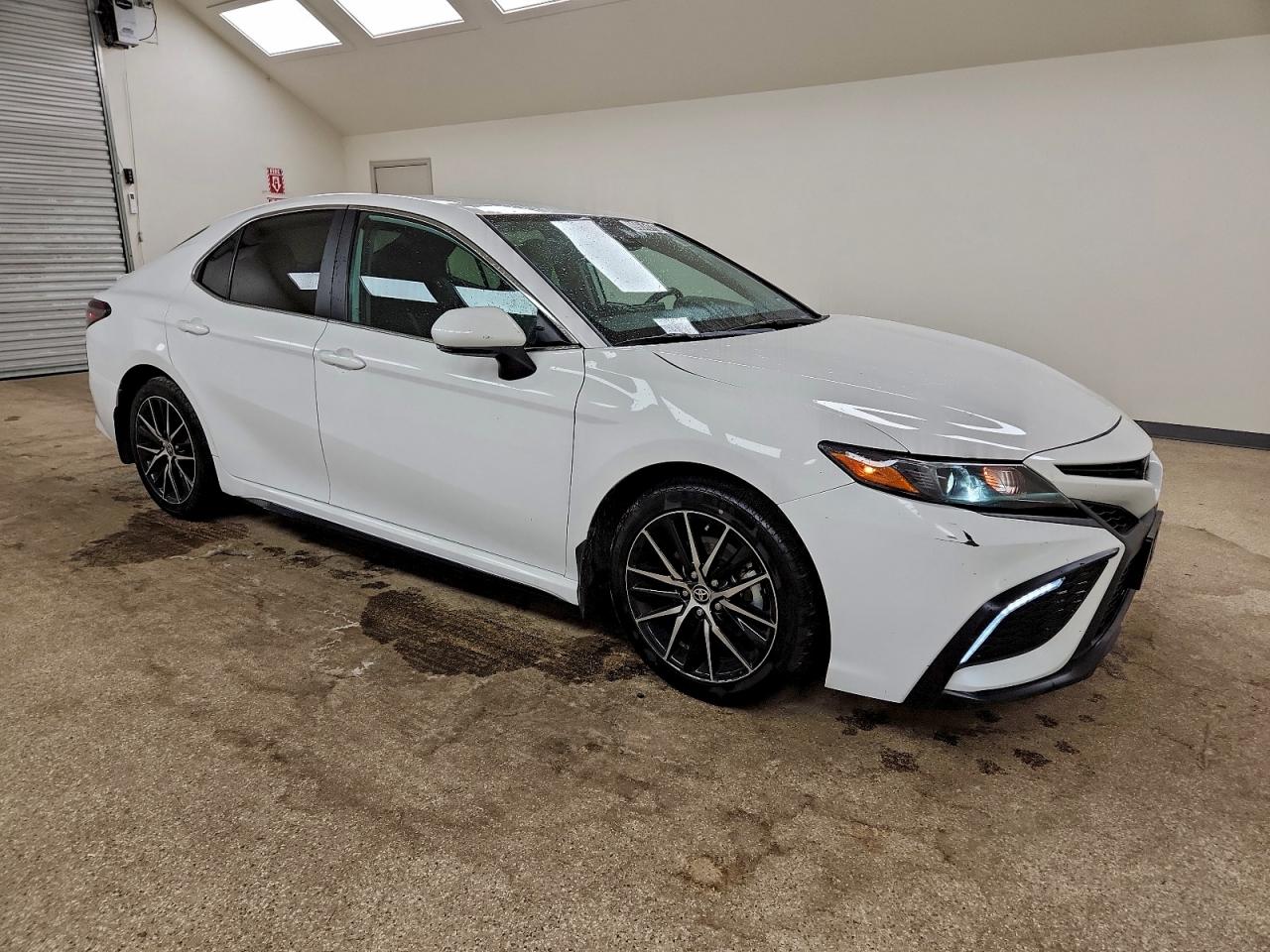 2024 TOYOTA CAMRY SE NIGHT SHADE photo 4