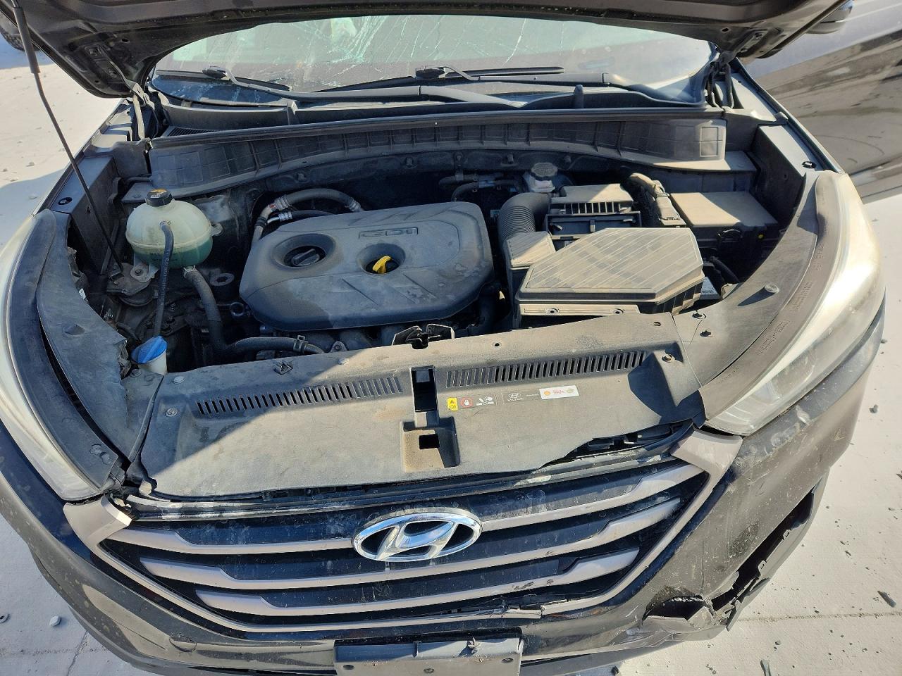 2016 HYUNDAI TUCSON SE photo 12