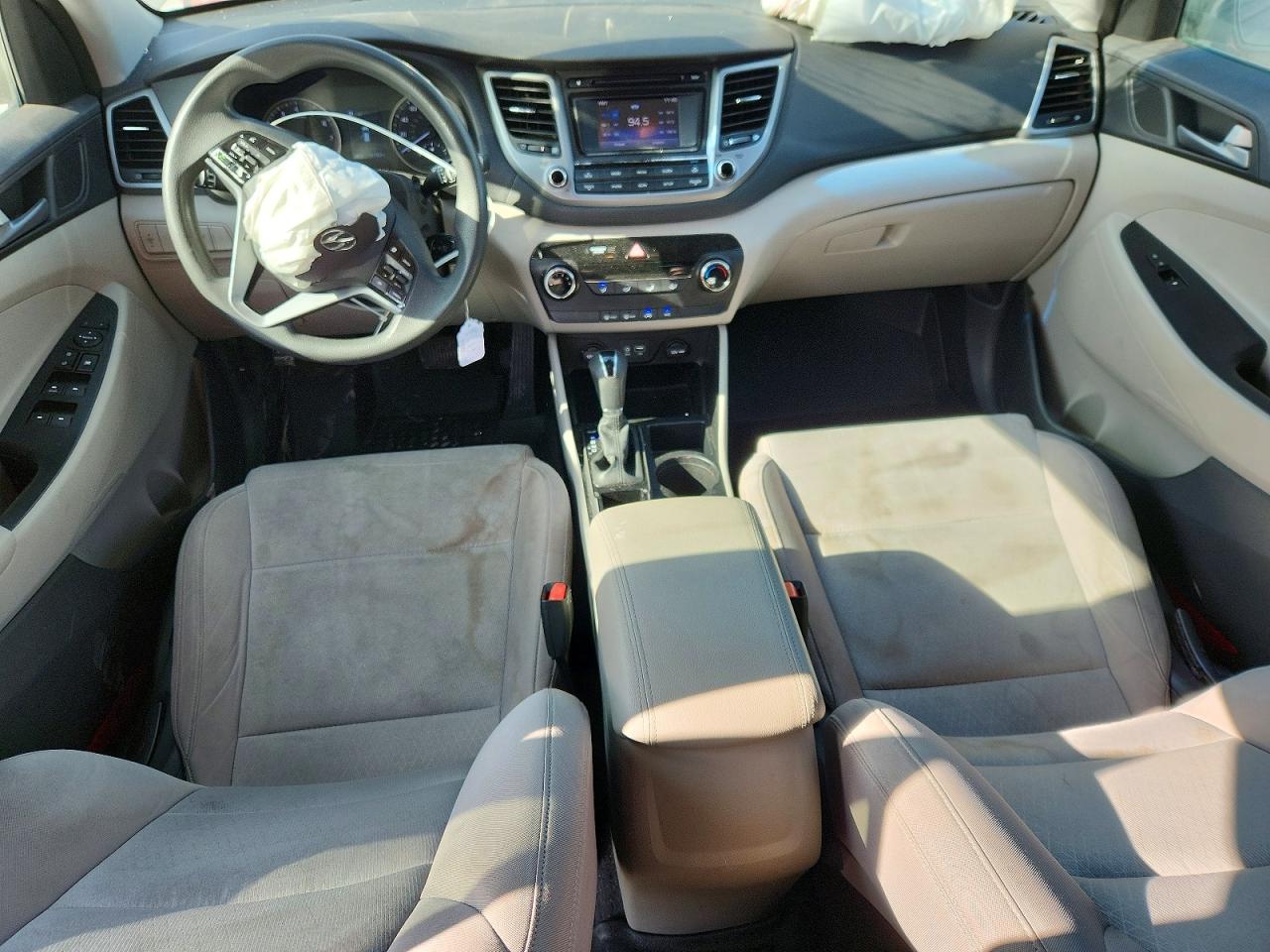 2016 HYUNDAI TUCSON SE photo 8