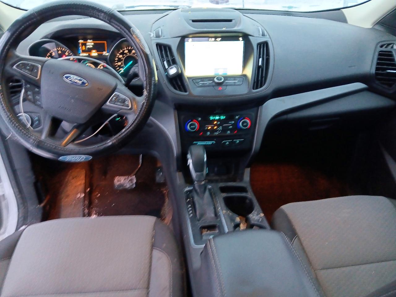 2018 FORD ESCAPE SE photo 8