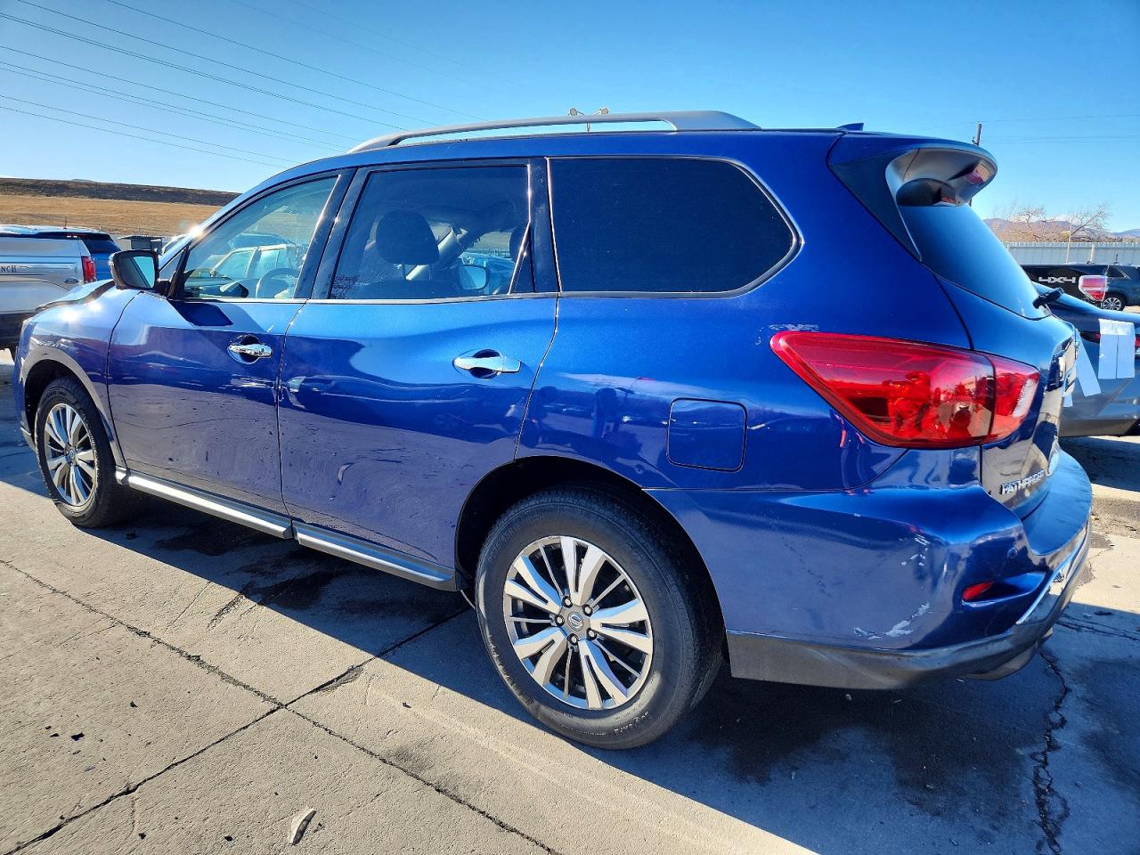 2020 NISSAN PATHFINDER SL photo 2
