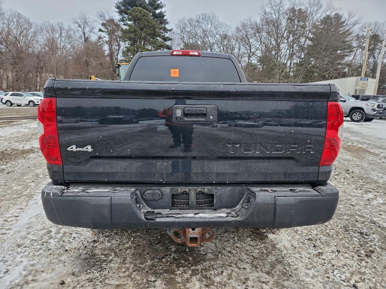 2014 TOYOTA TUNDRA DOUBLE CAB SR photo 11