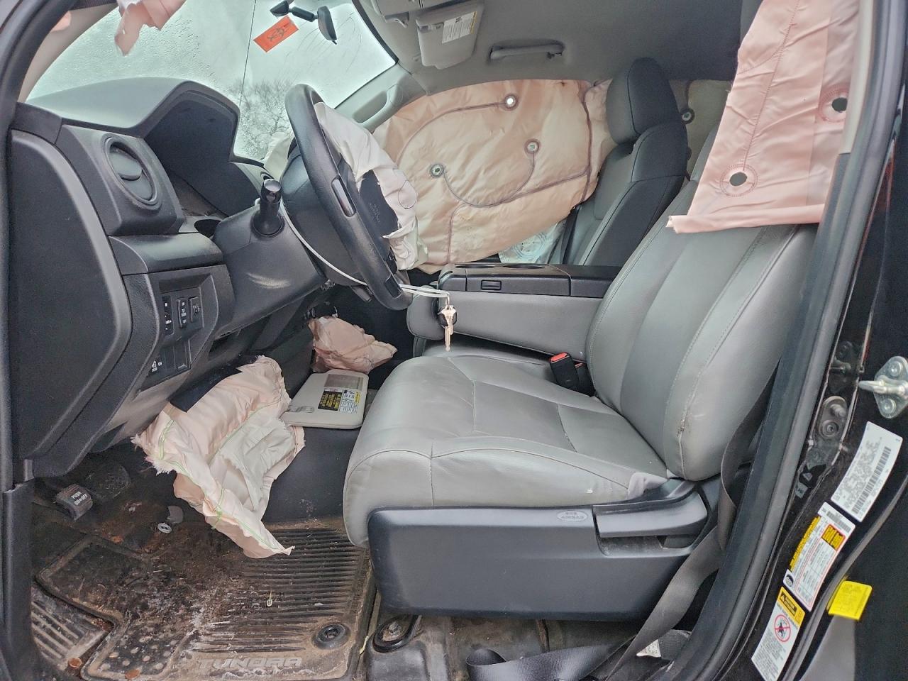 2014 TOYOTA TUNDRA DOUBLE CAB SR photo 13