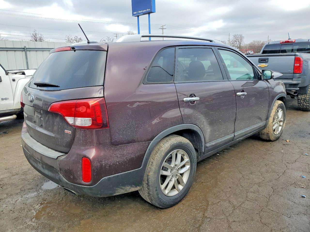 2015 KIA SORENTO LX photo 3