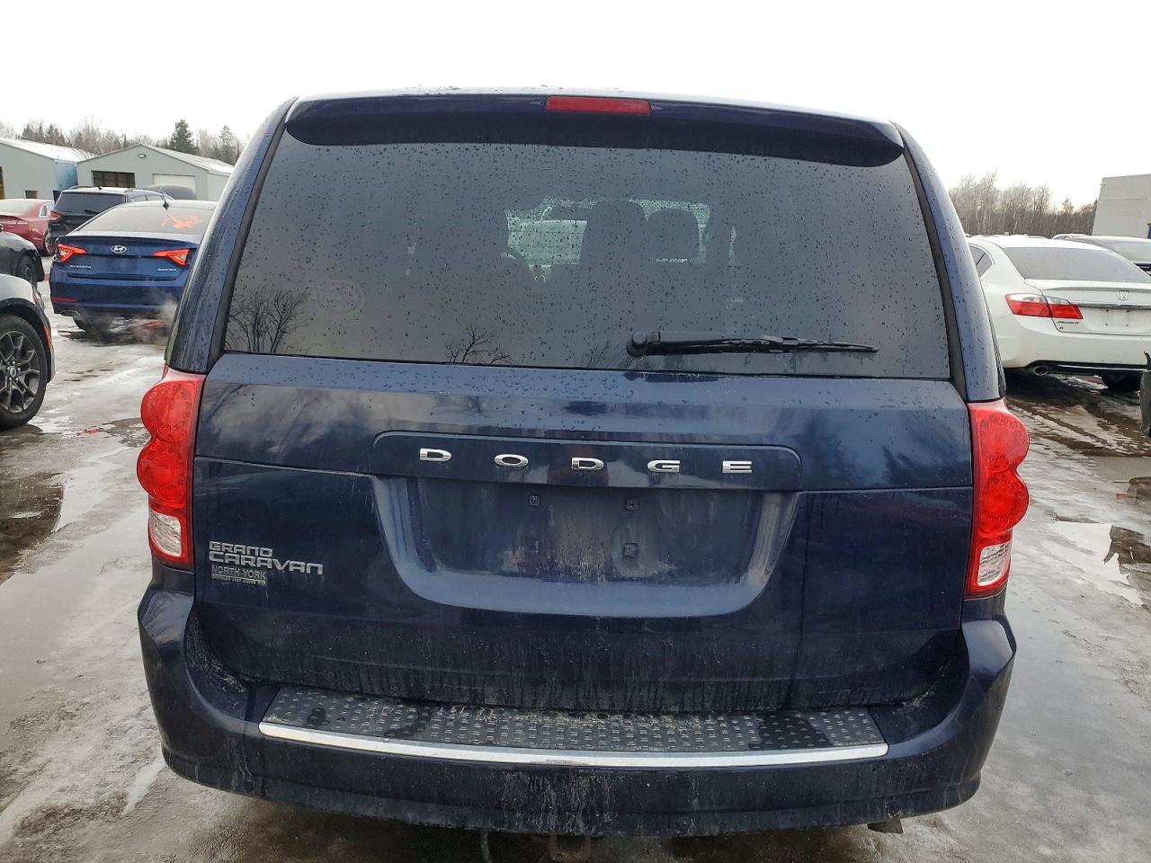2015 DODGE GRAND CARAVAN SE photo 6