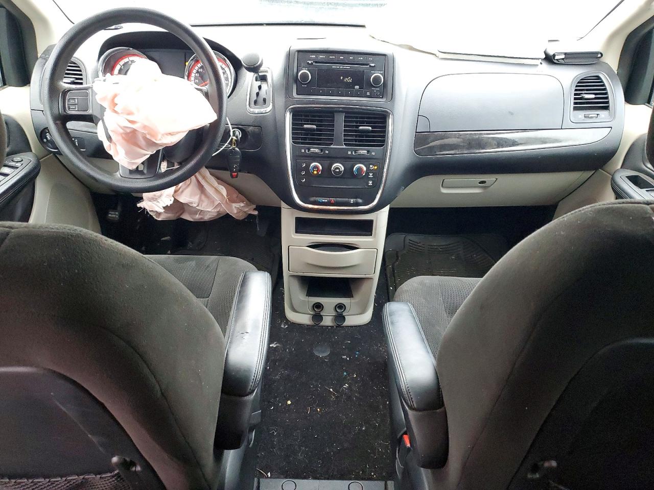 2015 DODGE GRAND CARAVAN SE photo 8