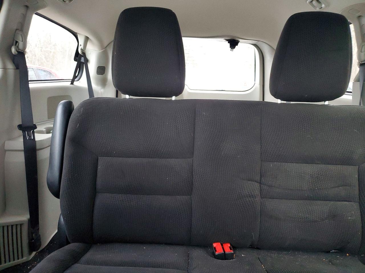 2015 DODGE GRAND CARAVAN SE photo 10