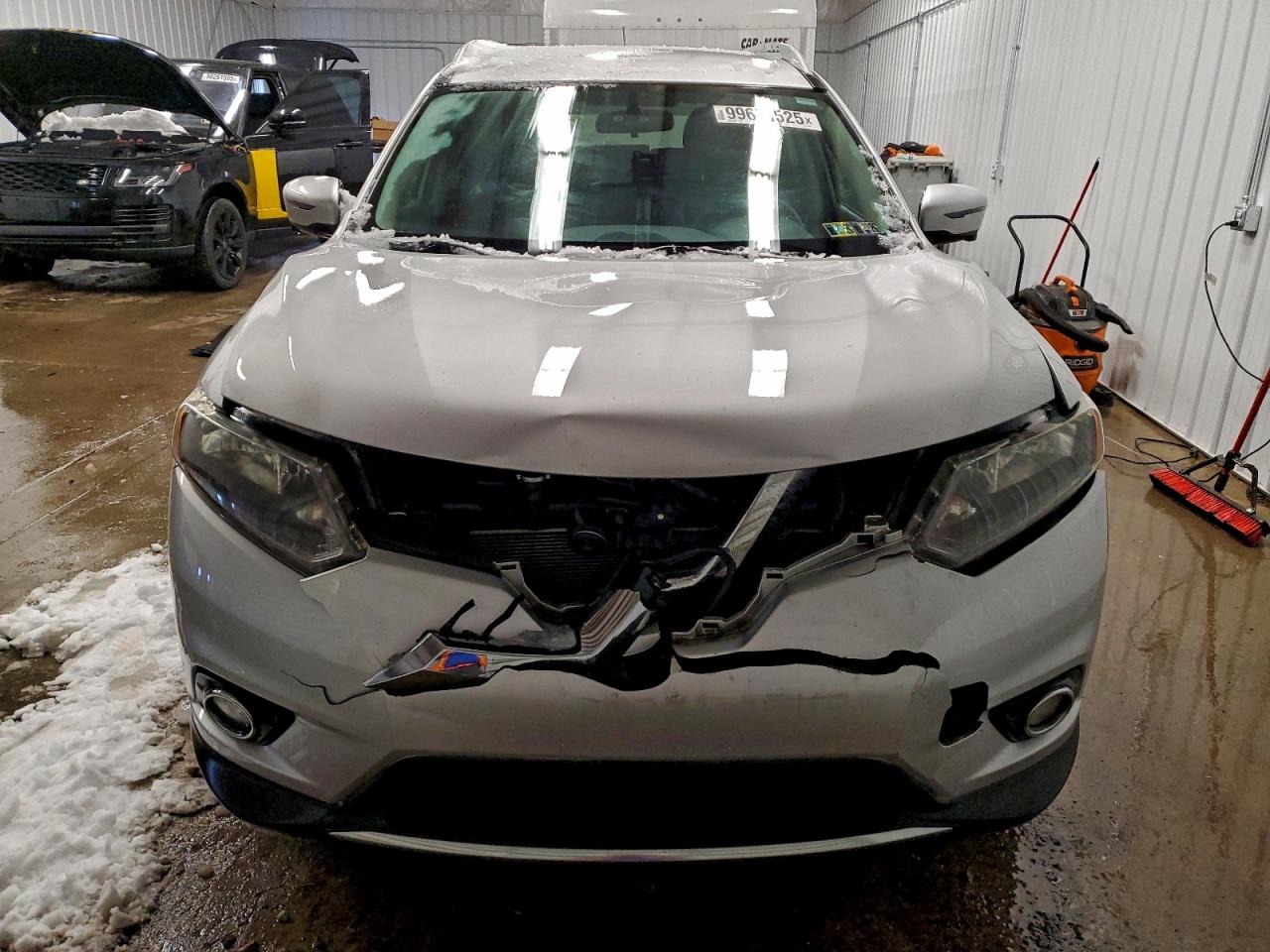 2016 NISSAN ROGUE S photo 5