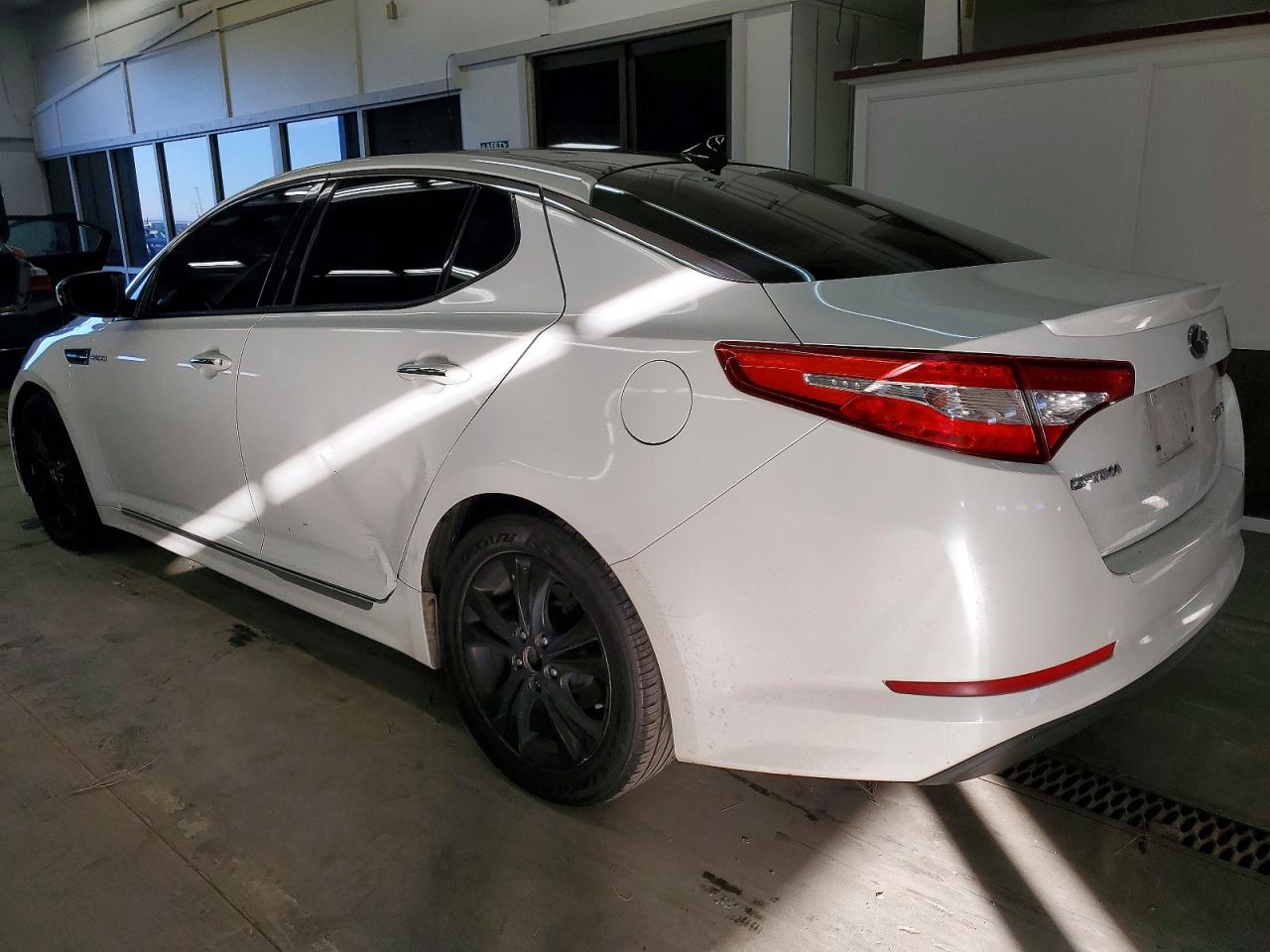 2013 KIA OPTIMA HYBRID photo 2