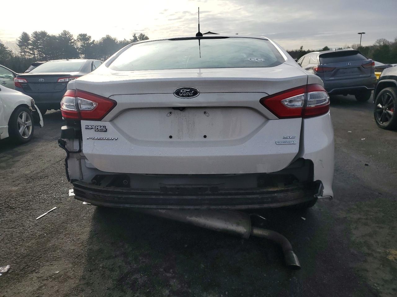 2014 FORD FUSION SE photo 6