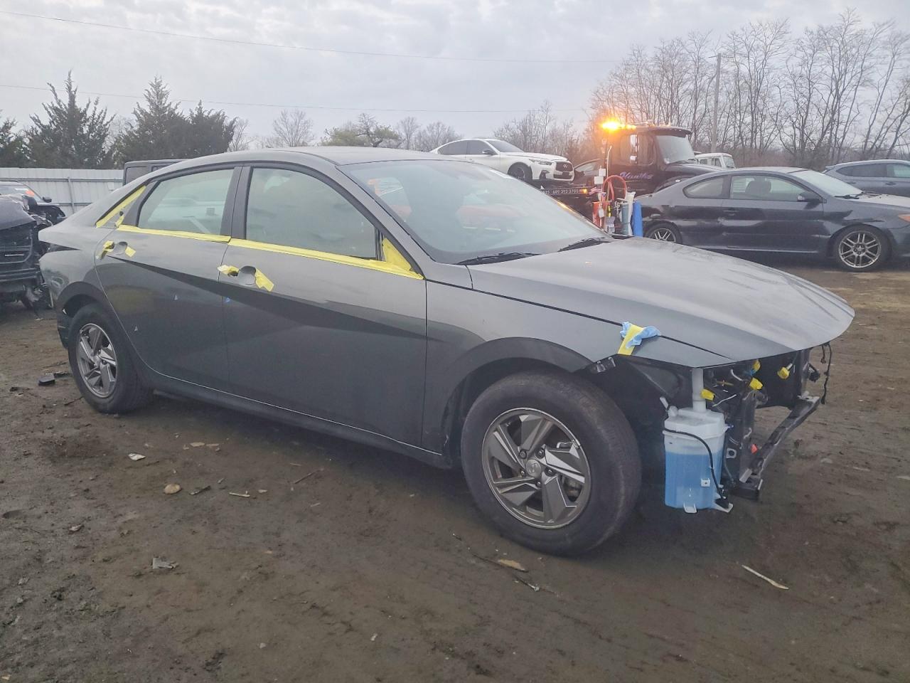 2025 HYUNDAI ELANTRA SE photo 4
