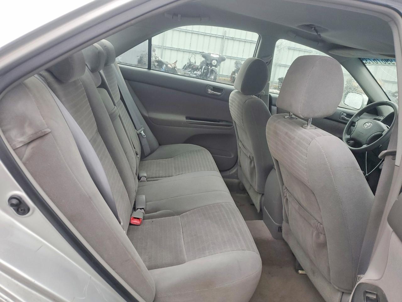 2005 TOYOTA CAMRY LE photo 10