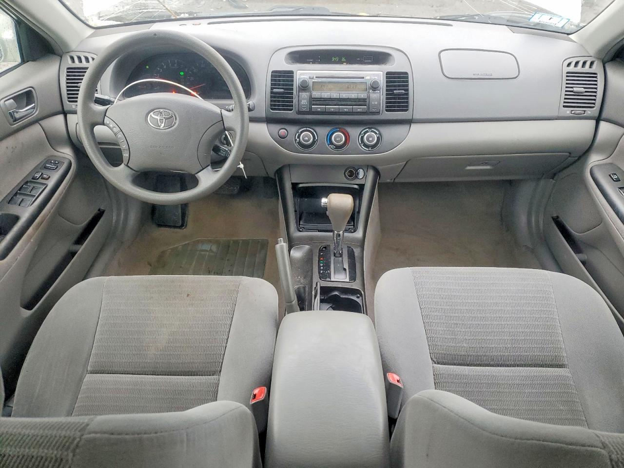 2005 TOYOTA CAMRY LE photo 8
