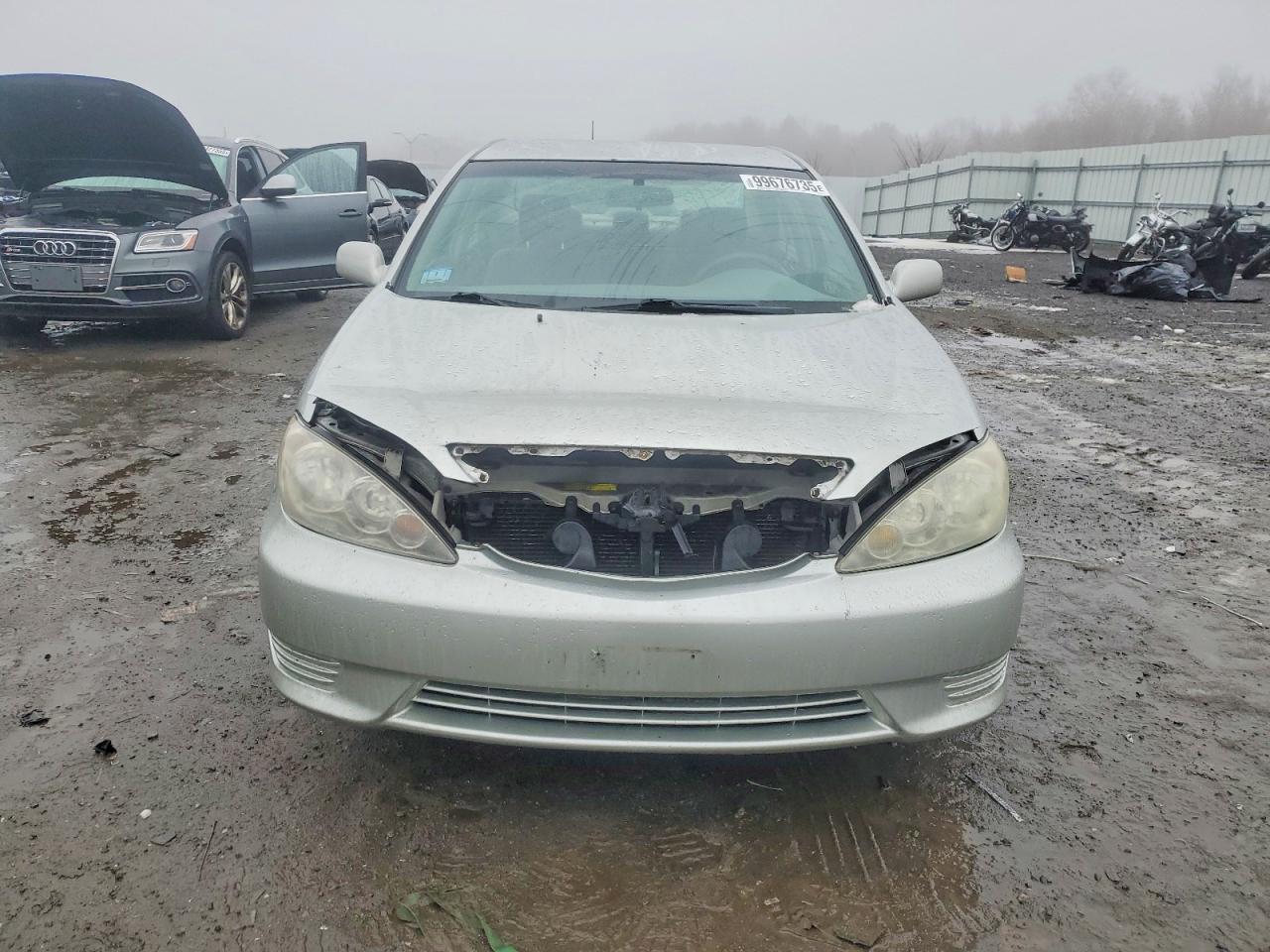 2005 TOYOTA CAMRY LE photo 5