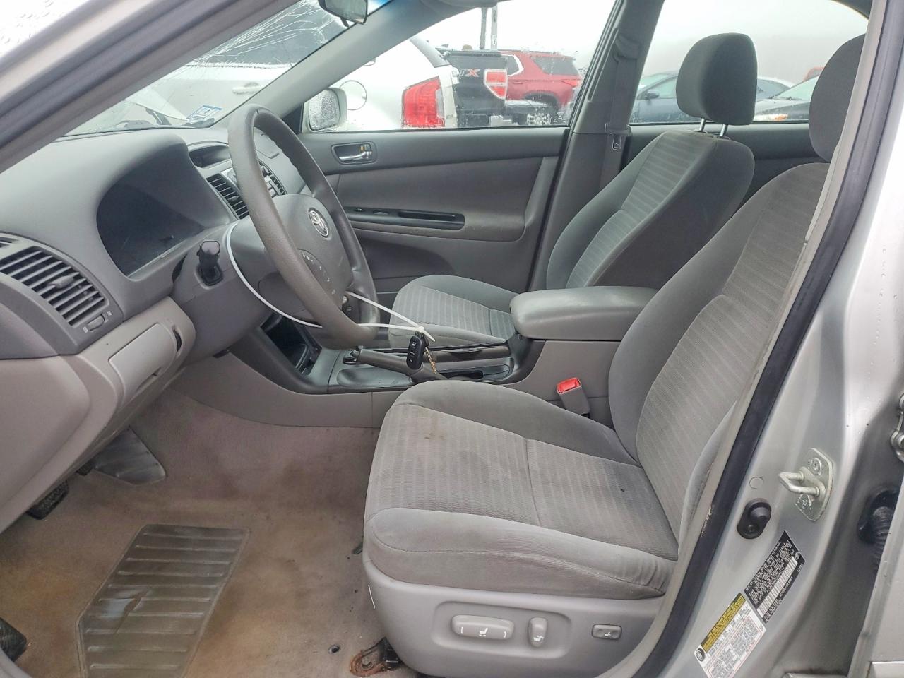 2005 TOYOTA CAMRY LE photo 7