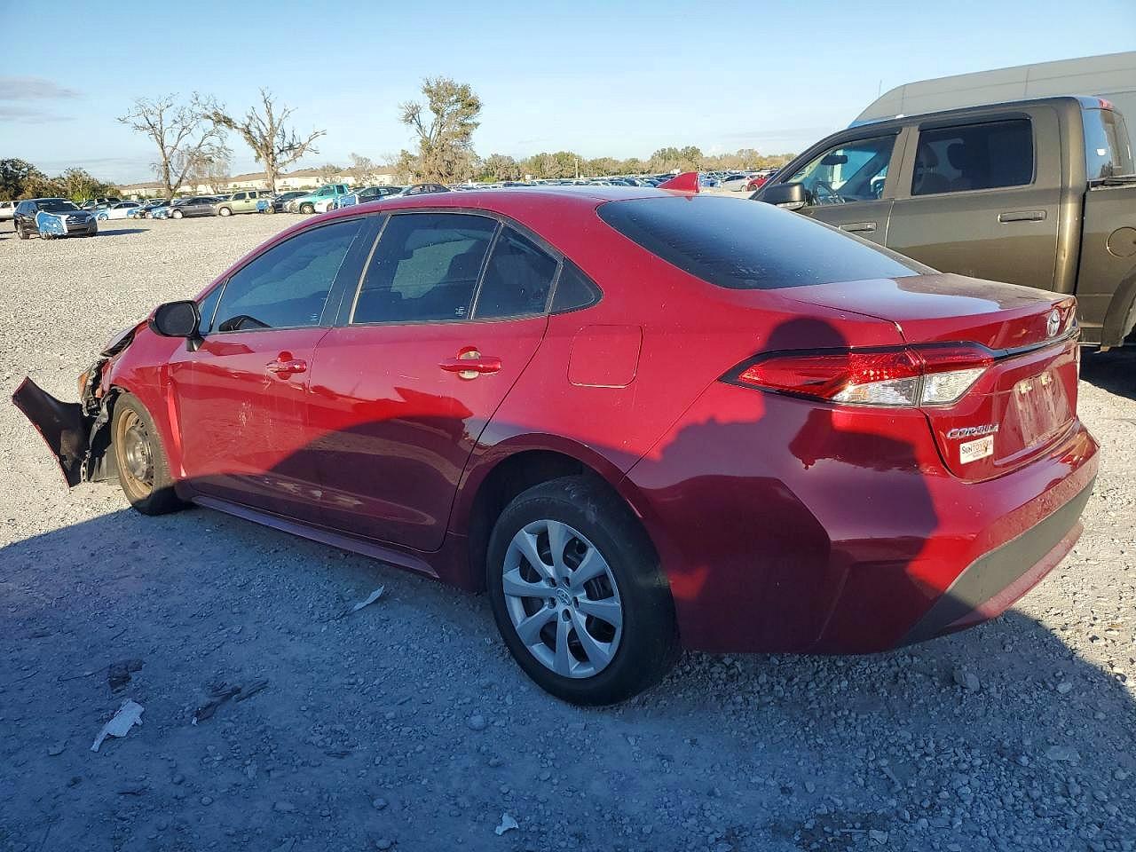 2022 TOYOTA COROLLA LE photo 2