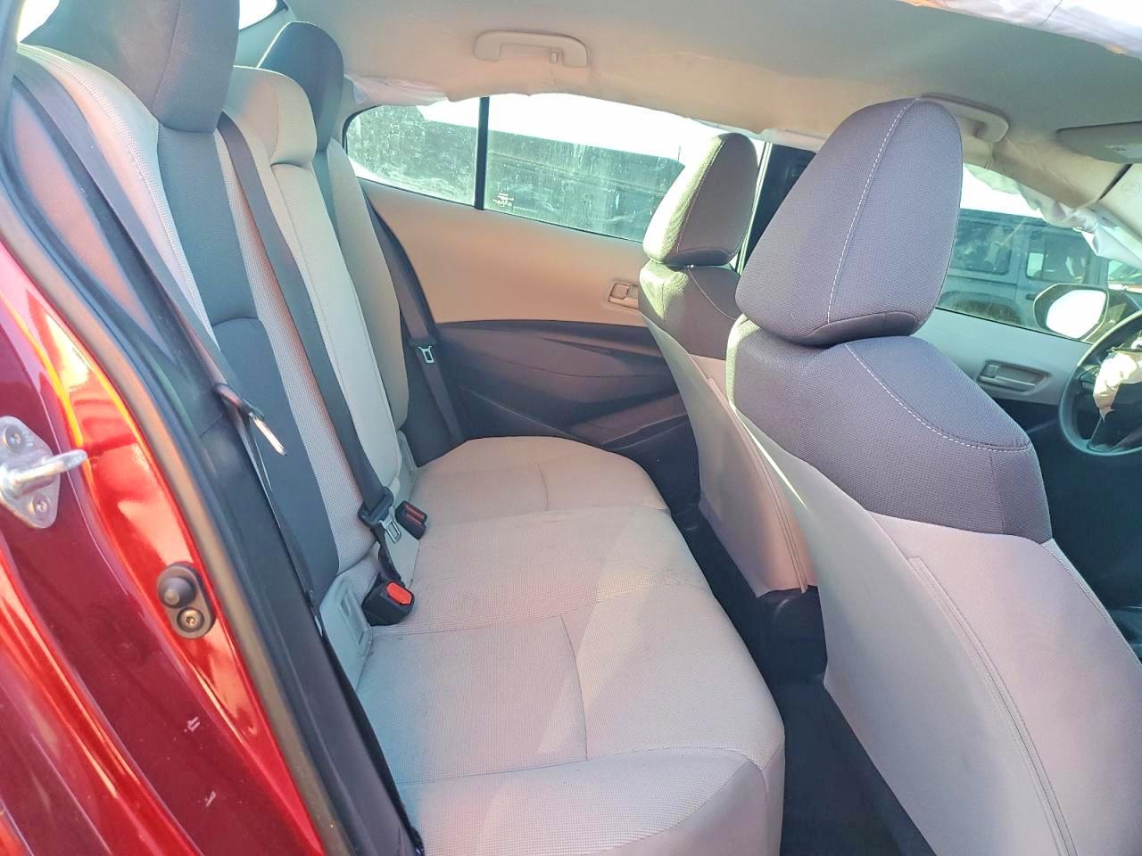2022 TOYOTA COROLLA LE photo 10