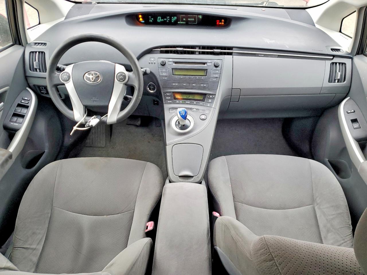 2011 TOYOTA PRIUS photo 8
