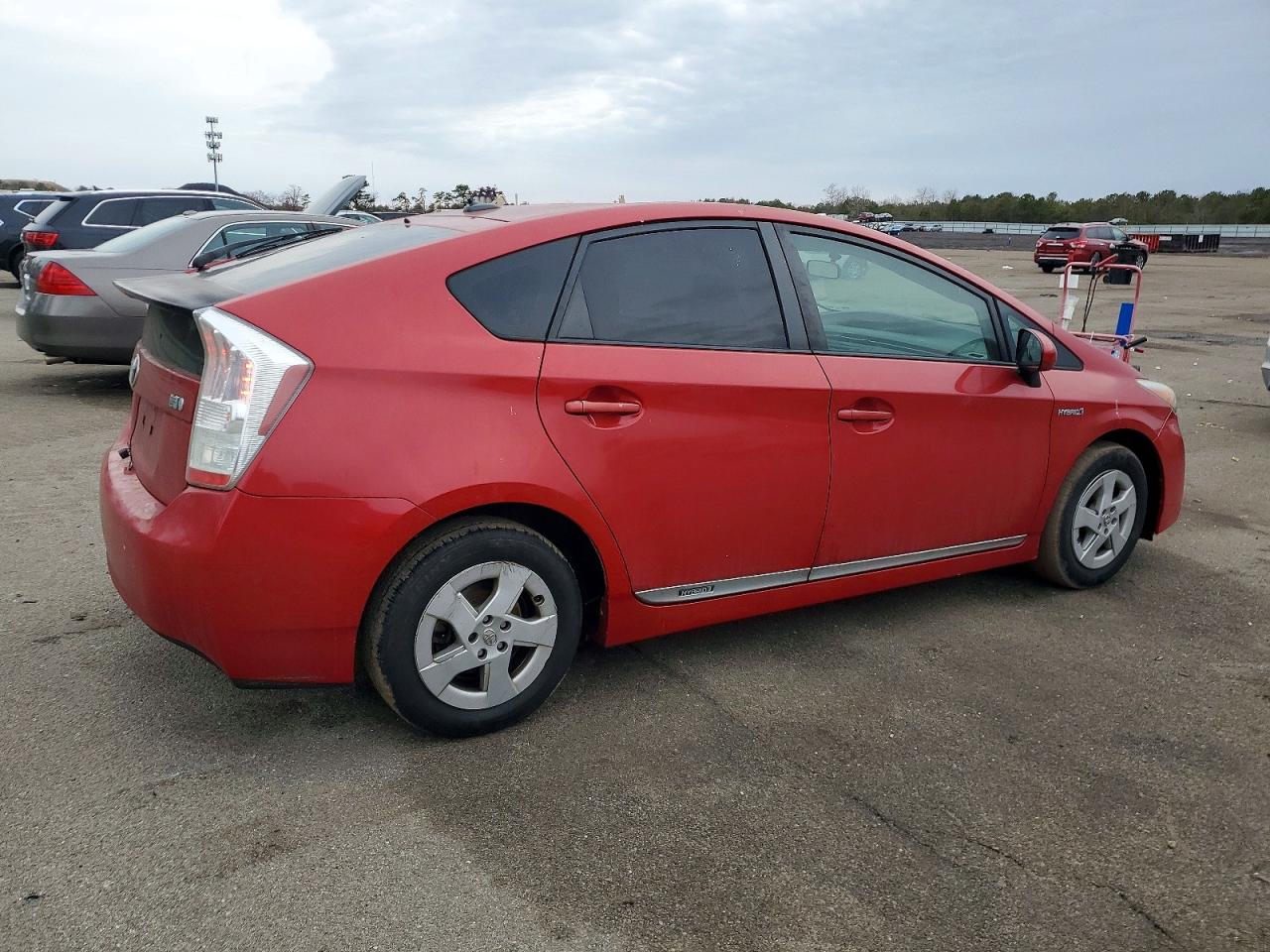 2011 TOYOTA PRIUS photo 3