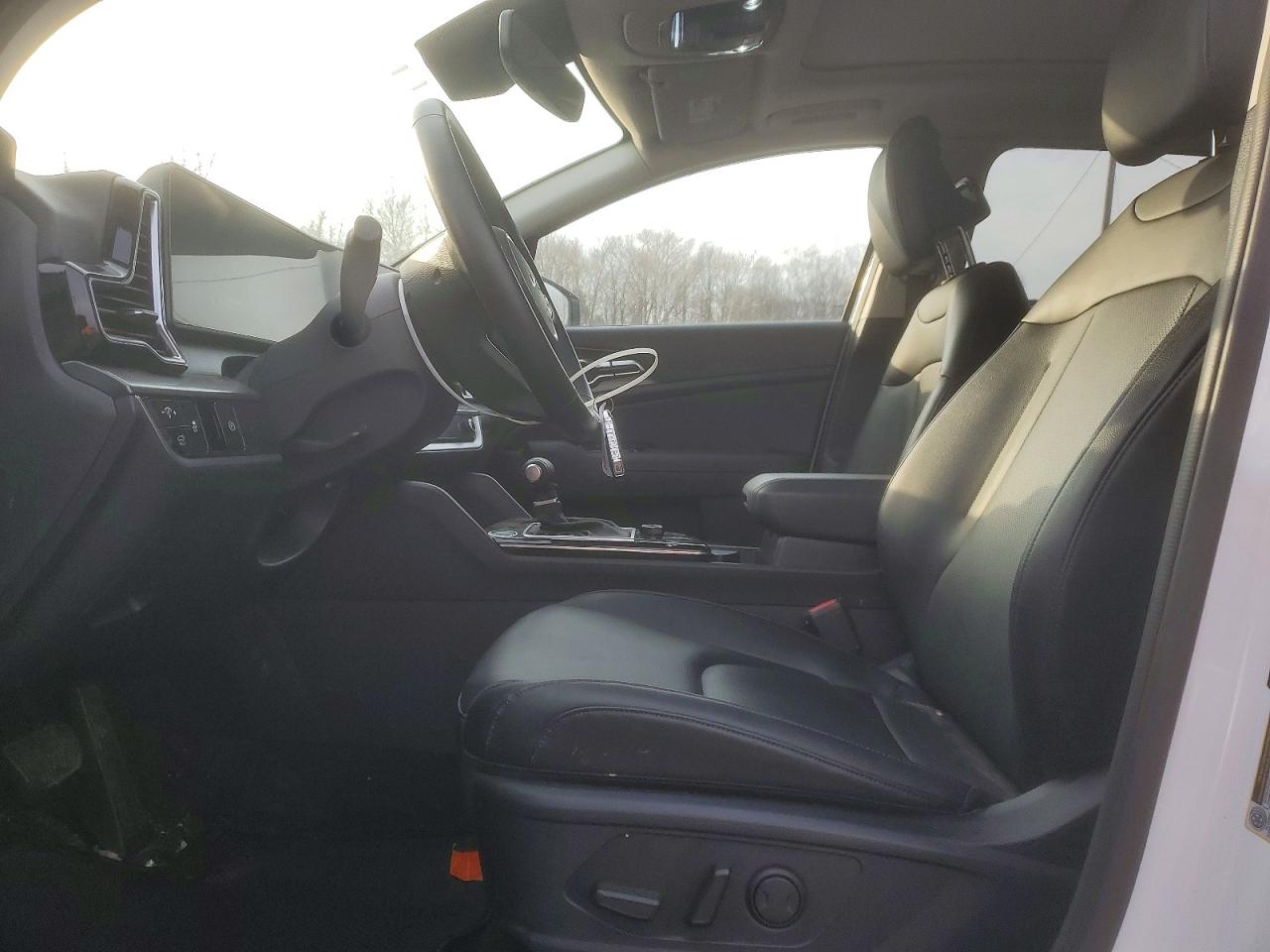 2025 KIA SPORTAGE EX photo 7