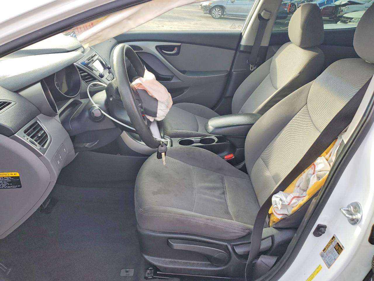 2015 HYUNDAI ELANTRA SE photo 7