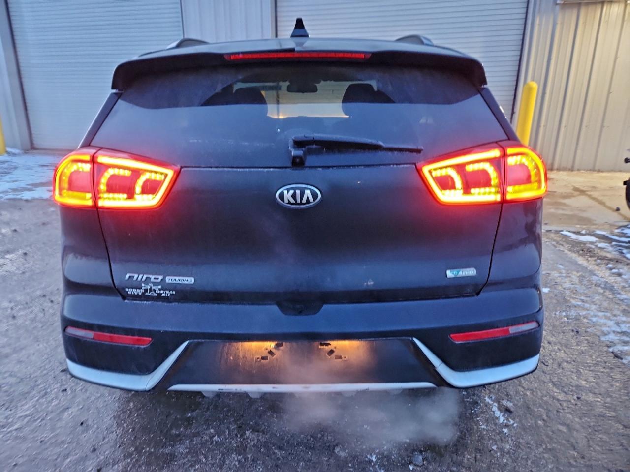 2017 KIA NIRO EX photo 6