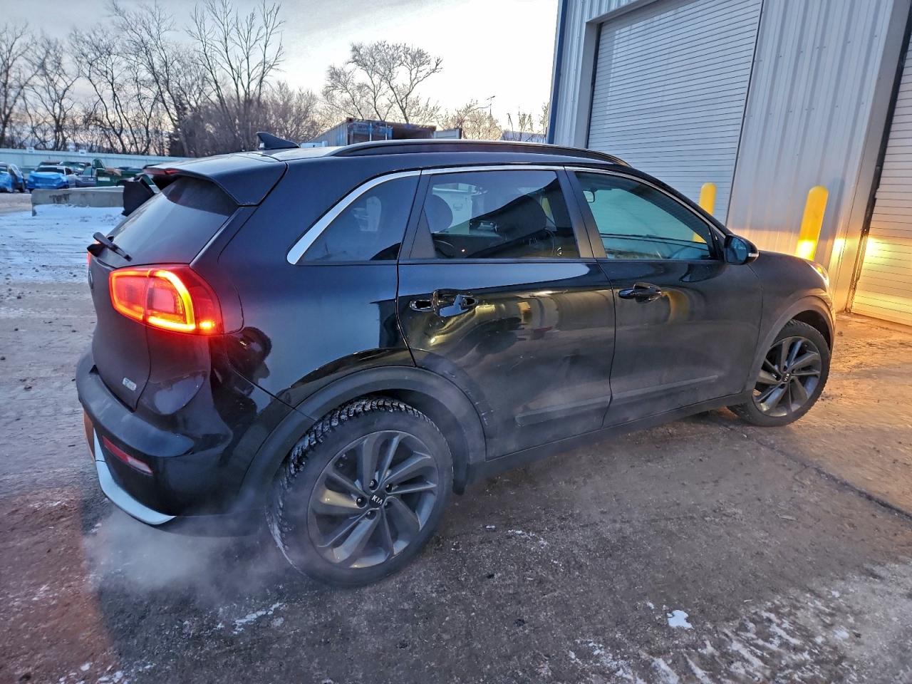 2017 KIA NIRO EX photo 3