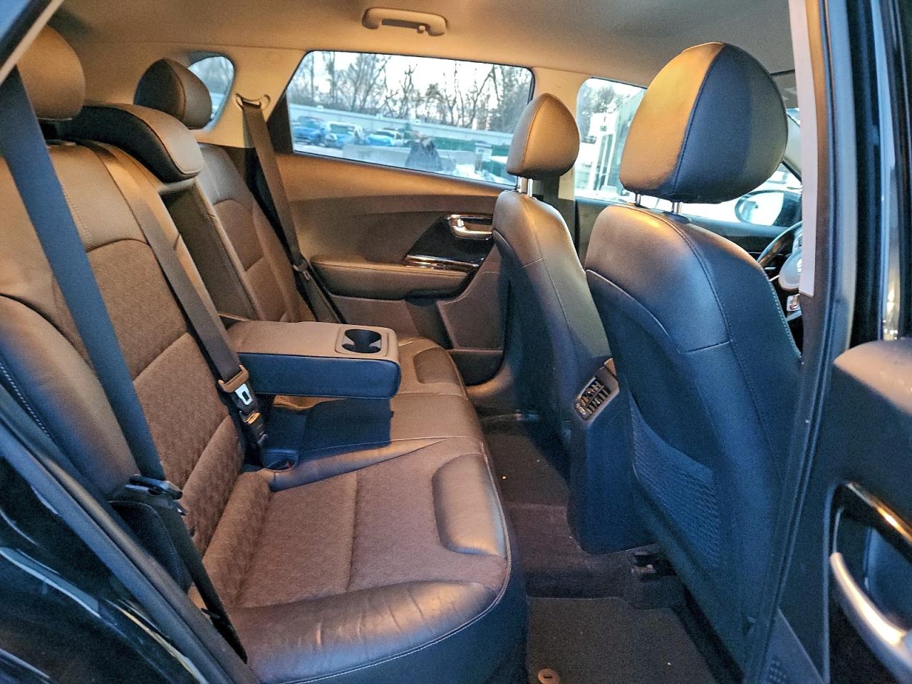 2017 KIA NIRO EX photo 10