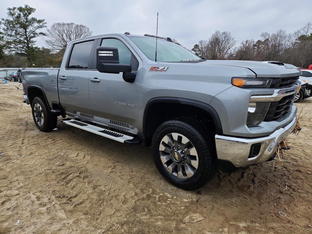 2025 CHEVROLET SILVERADO K2500 HEAVY DUTY LT photo 7