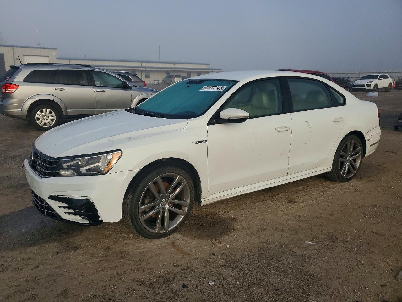 2018 VOLKSWAGEN PASSAT