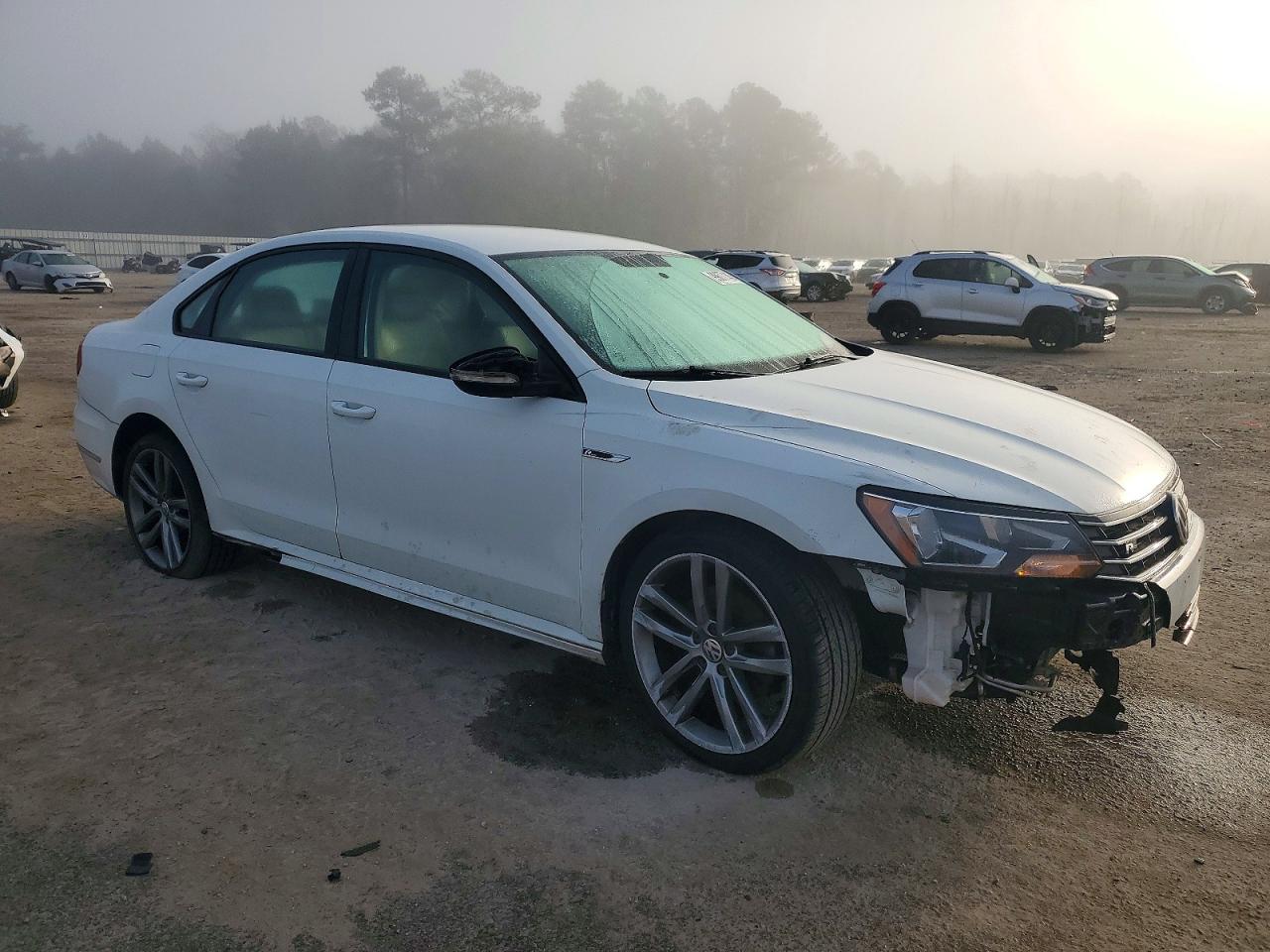 2018 VOLKSWAGEN PASSAT S photo 4