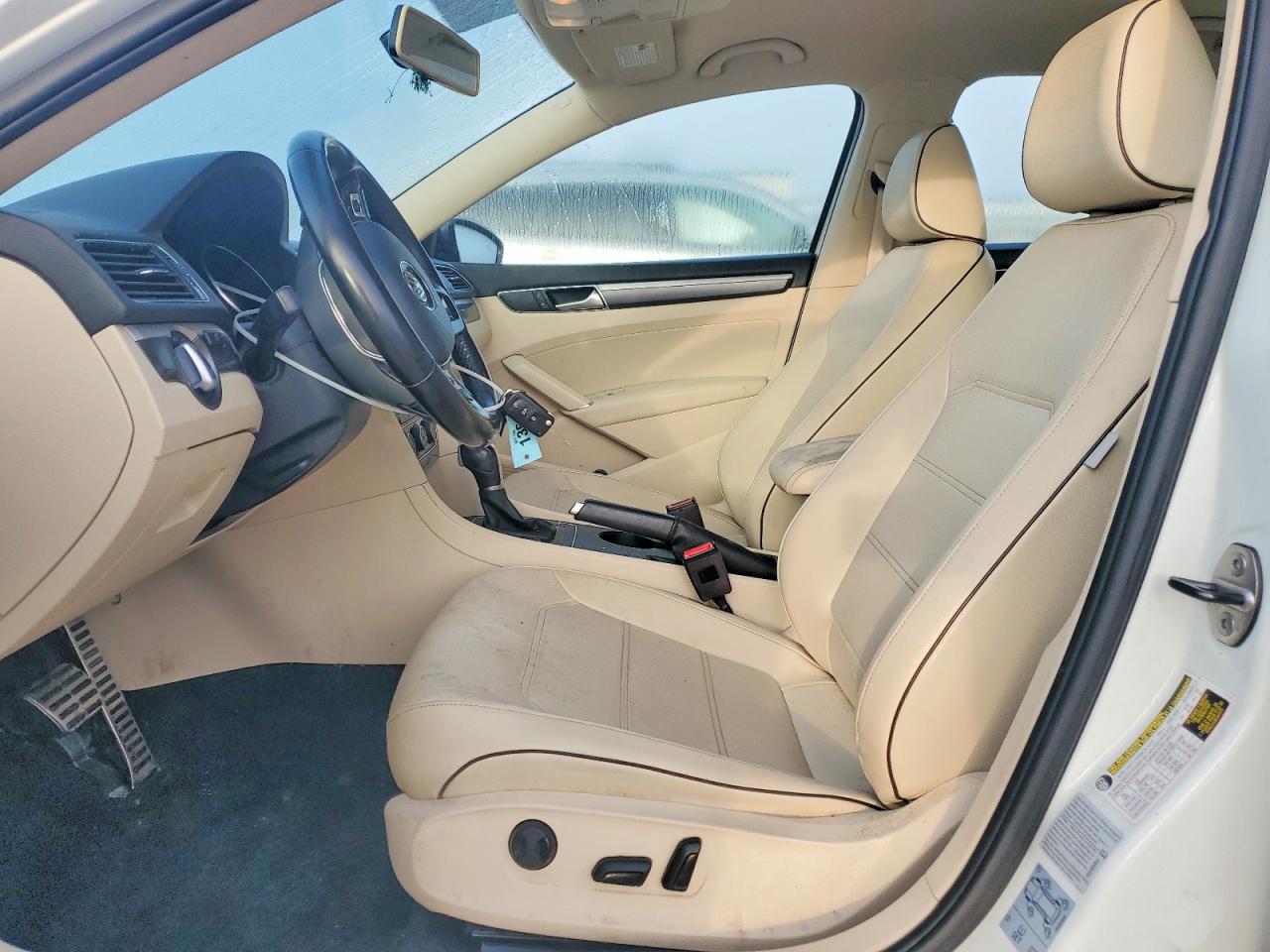 2018 VOLKSWAGEN PASSAT S photo 7