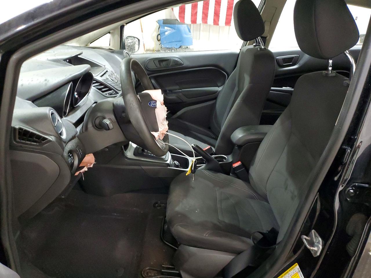2018 FORD FIESTA SE photo 7
